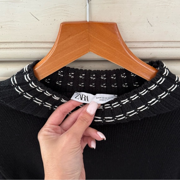 Zara Black Stitched Crop Sweater - Picture 4 of 5